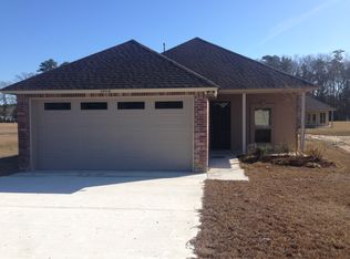 28416 Longfellow Ln, Albany, LA 70711