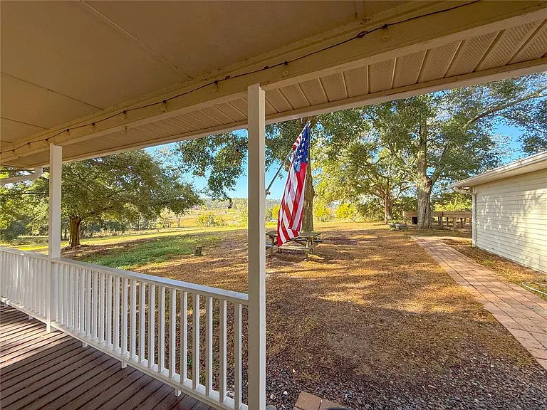 2827 Sanctuary Ln — Photo 8