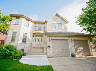 105 West Dr #105, Northlake, IL 60164