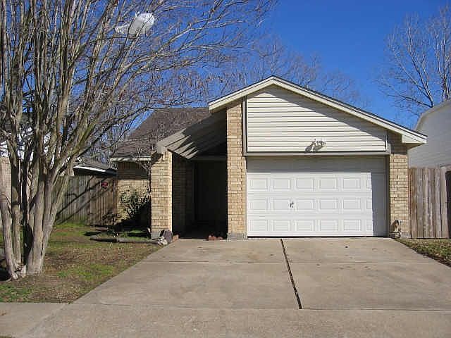 1st image of 7134 Village Lake Dr