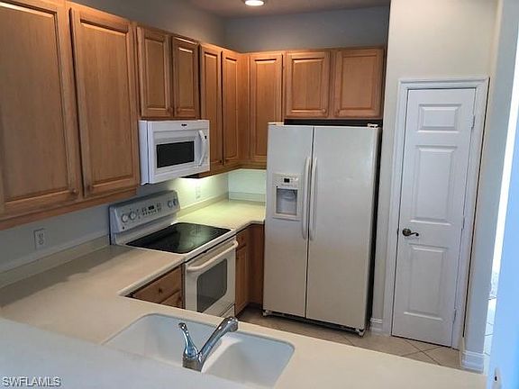 4th image of 12031 Brassie Cir #D