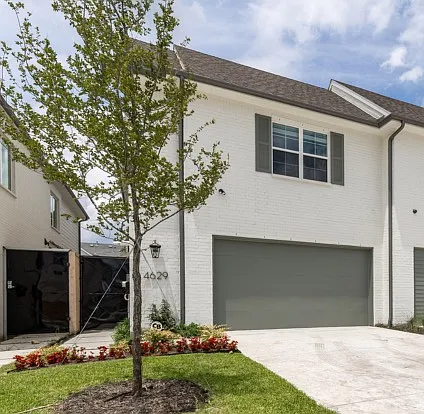 4606 March Ave
