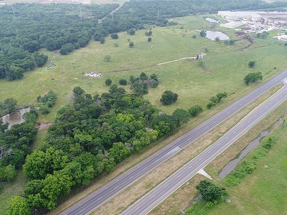3rd image of 2170 E State Highway 31