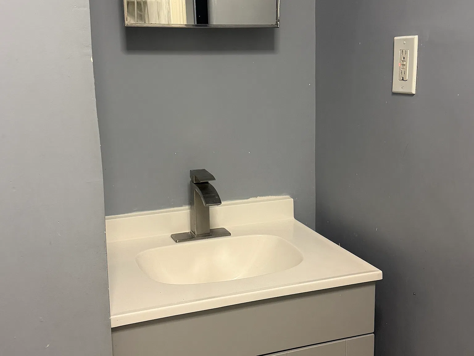 3 bed, 1050 sqft, $2,800 — Photo 3