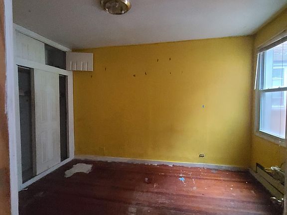 5th image of 776 Van Duzer St