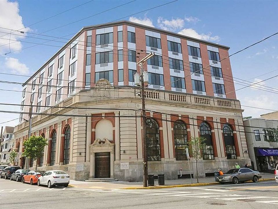 1st image of 4710 Park Ave #404