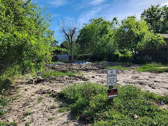 3rd image of 4535 Fallen Oaks Drive