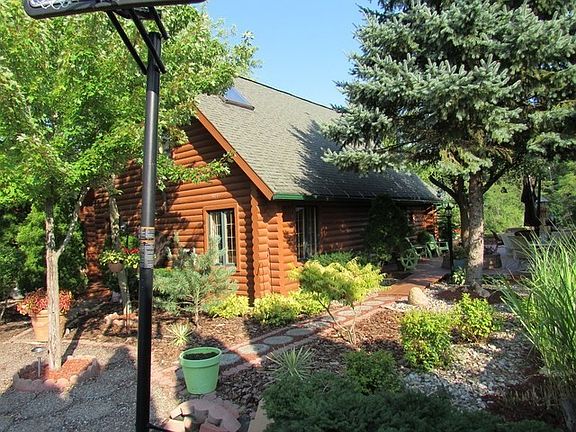 2nd image of 214 Fossil Cove Ln