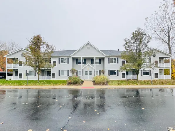 1155 S Lake Dr Unit 47, Novi, MI 48377