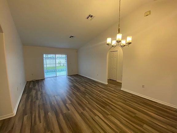 4th image of 2609 Autumn Creek Cir