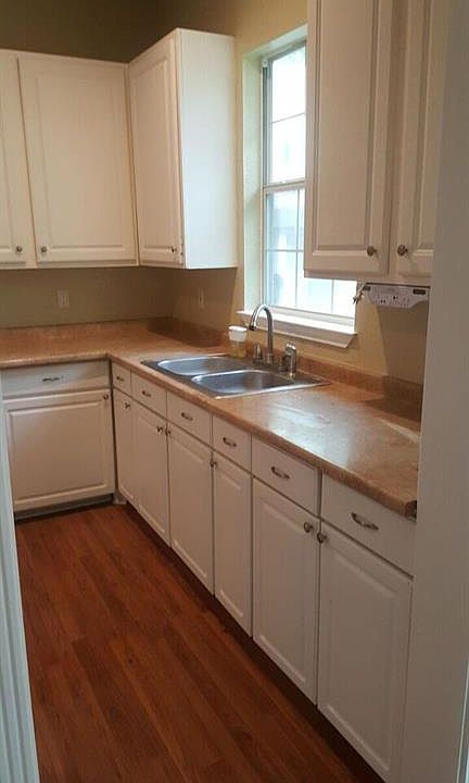 1st image of 1104 N Milam St