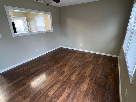2nd image of 313 Edwards Dr