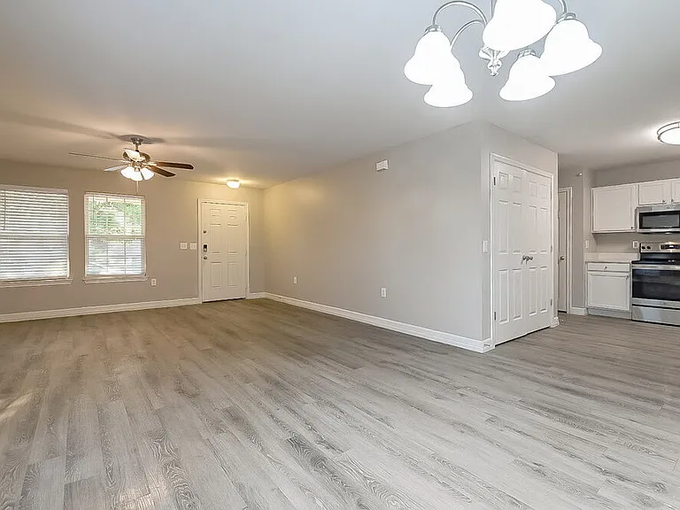 201 Green Meadows Rd — Photo 7