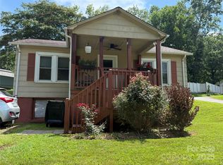 1492 Overlook Dr, Lenoir, NC 28645