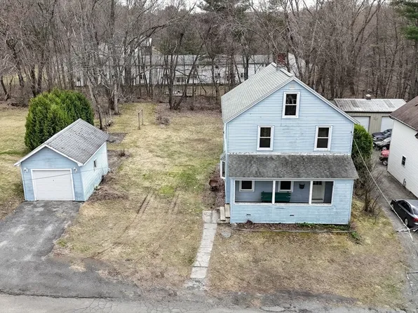 14 Dewey St, Easthampton, MA 01027