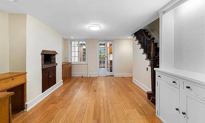 Rented by REAL New York | media 12