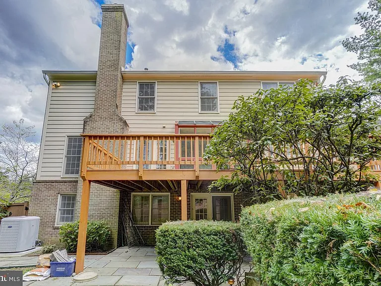 9548 Fox Hollow Dr — Photo 22