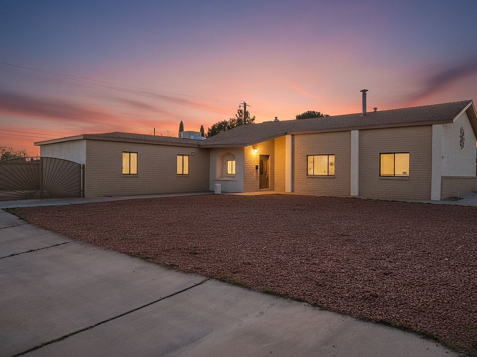 front of home with side RV parking