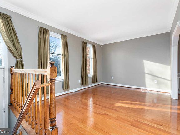 5th image of 2162 Colonel Way