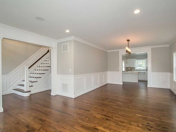 5th image of 117 Pittsburgh Ave