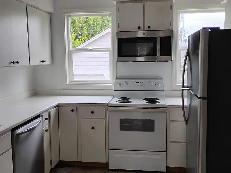 1679 Monroe St #A — Photo 11