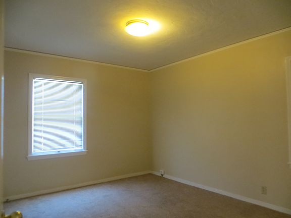 4th image of 1821 Jefferson Ave