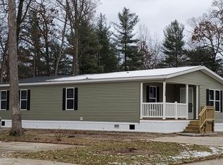 13268 Pinewood Dr, Grand Haven, MI 49417