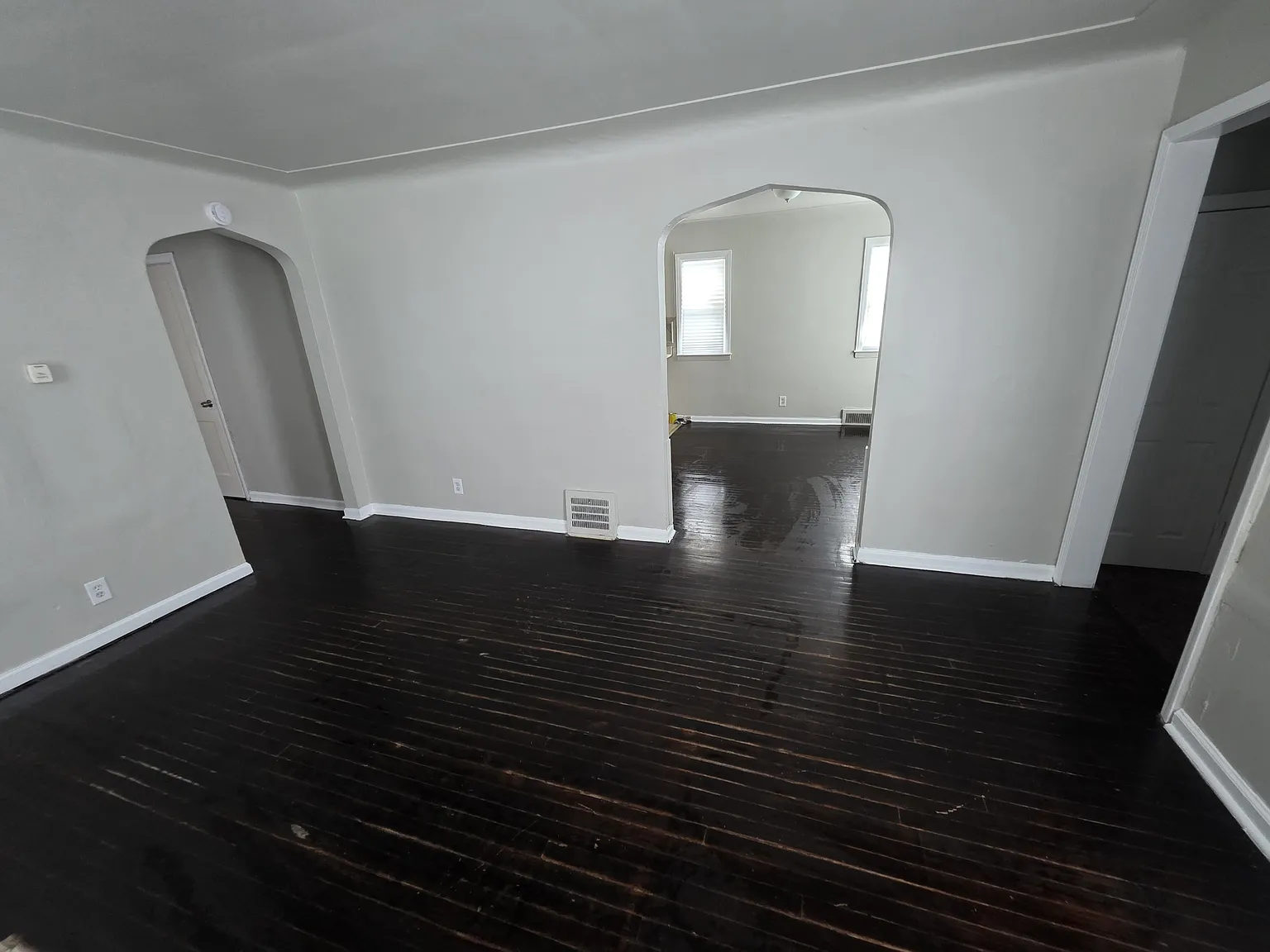 16672 Lauder - 1 — Photo 3