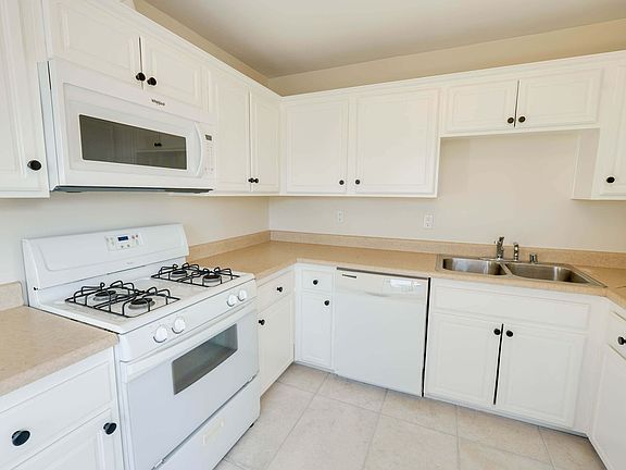 2nd image of 4356-62 38th St #4358