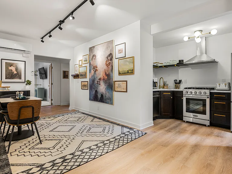 11 Broadway St #201 — Photo 11