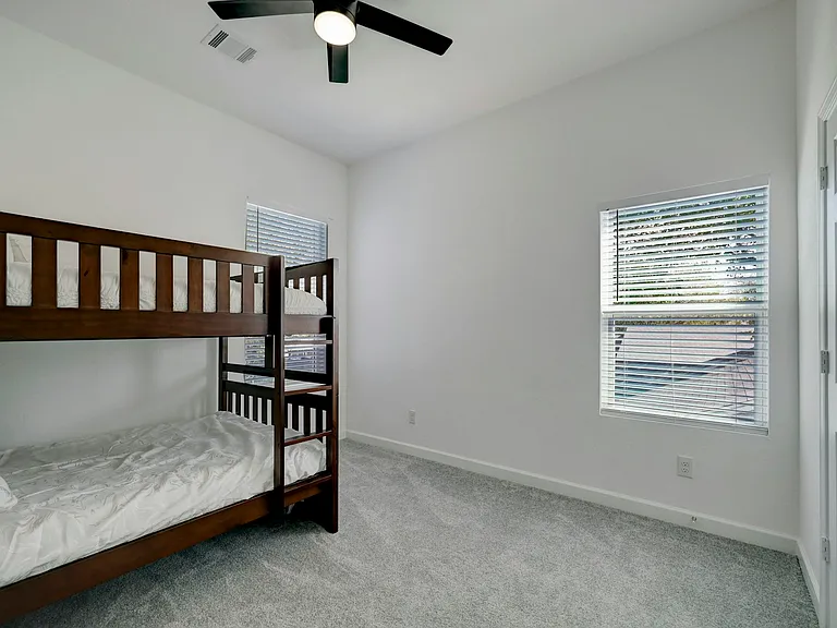 5126 Lyndhurst Dr #B — Photo 16