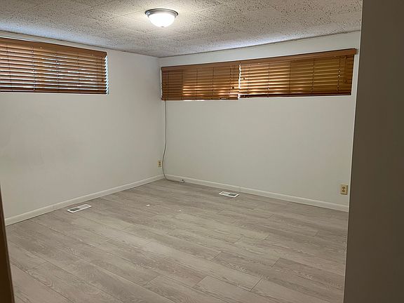 3rd image of 85 S Skycrest Ln