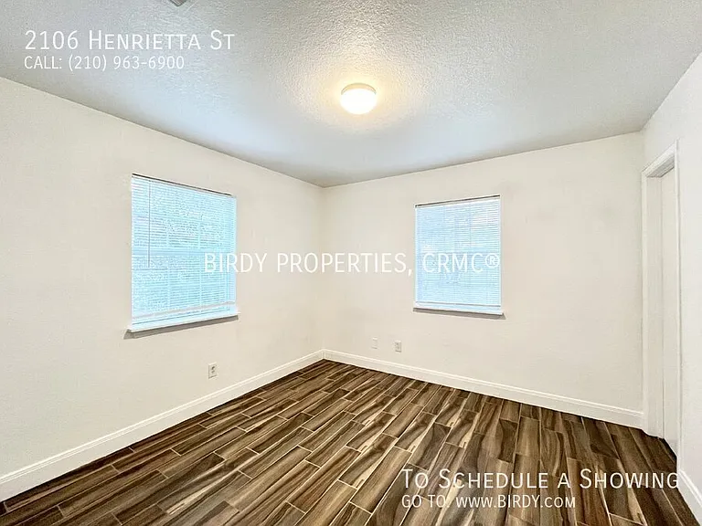 2106 Henrietta St — Photo 14