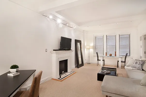 Rented by WAM Partners - William Moses Co. | media 26