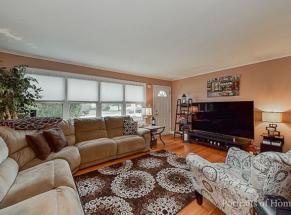 3rd image of 5316 W 90th St
