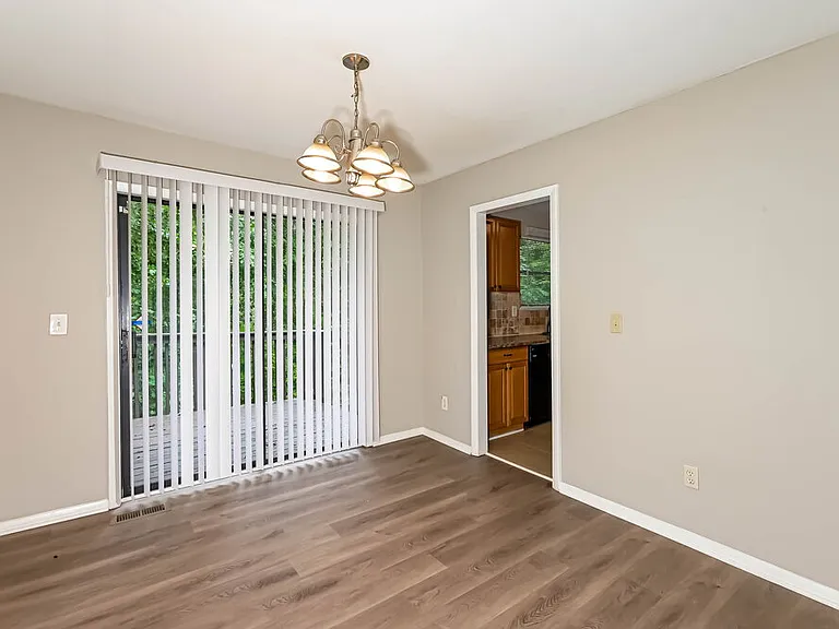 3592 Riverchase Dr — Photo 6