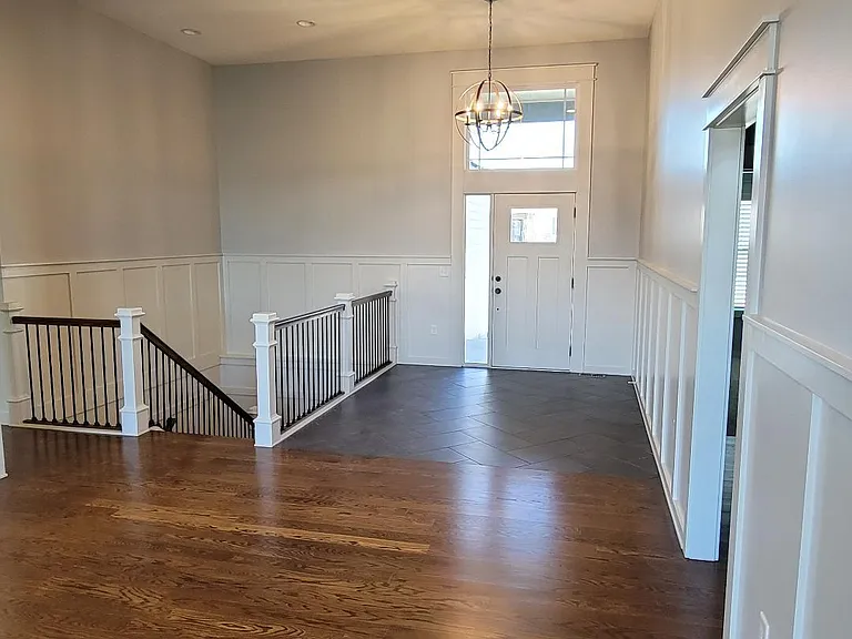 418 Freemont Dr — Photo 17