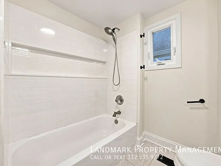 2962 N Allen Ave #2 — Photo 23
