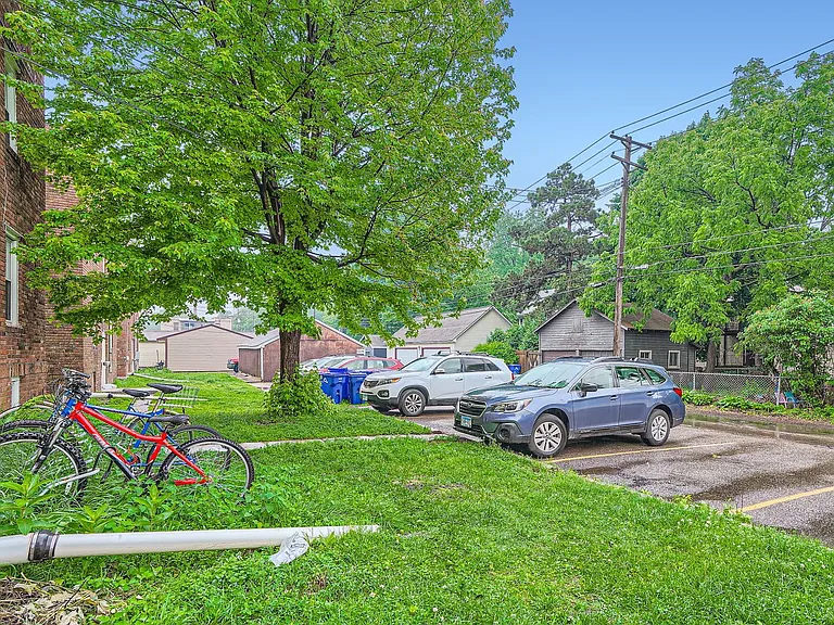 1716 Grand Ave — Photo 15