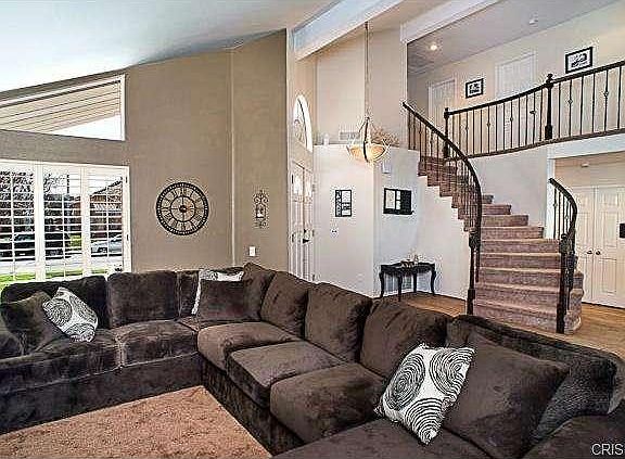 4th image of 29837 Muledeer Ln