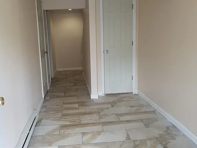 230 Robert Dr — Photo 15
