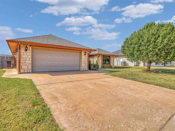 5007 SE Redbud Pl, Lawton, OK 73501