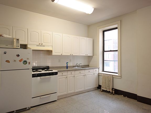 4th image of 265 4th Ave APT 5