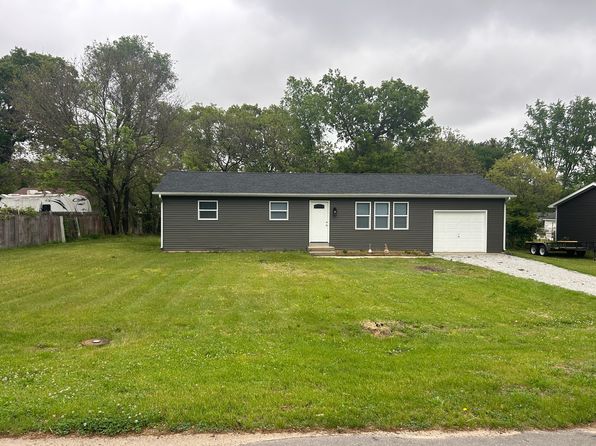 1103 E Lake St