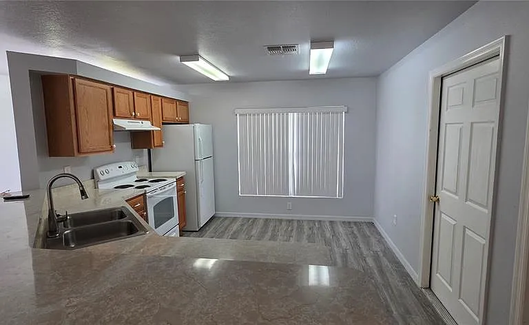 16 Walnut Run Ct — Photo 3