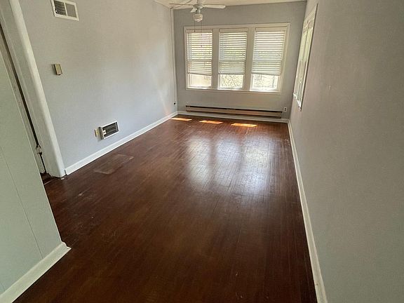 5th image of 1428 Como Ave #2