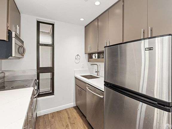 4th image of 455 Vallejo St APT 105