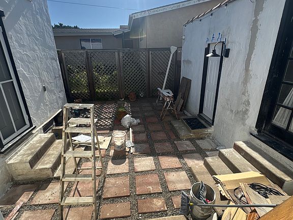 4th image of 846 Marina St #A