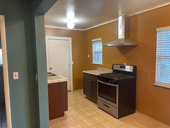5th image of 1321 Washington Ave #1/2