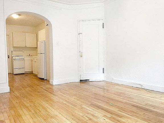 2nd image of 245 E 94th St APT 1C